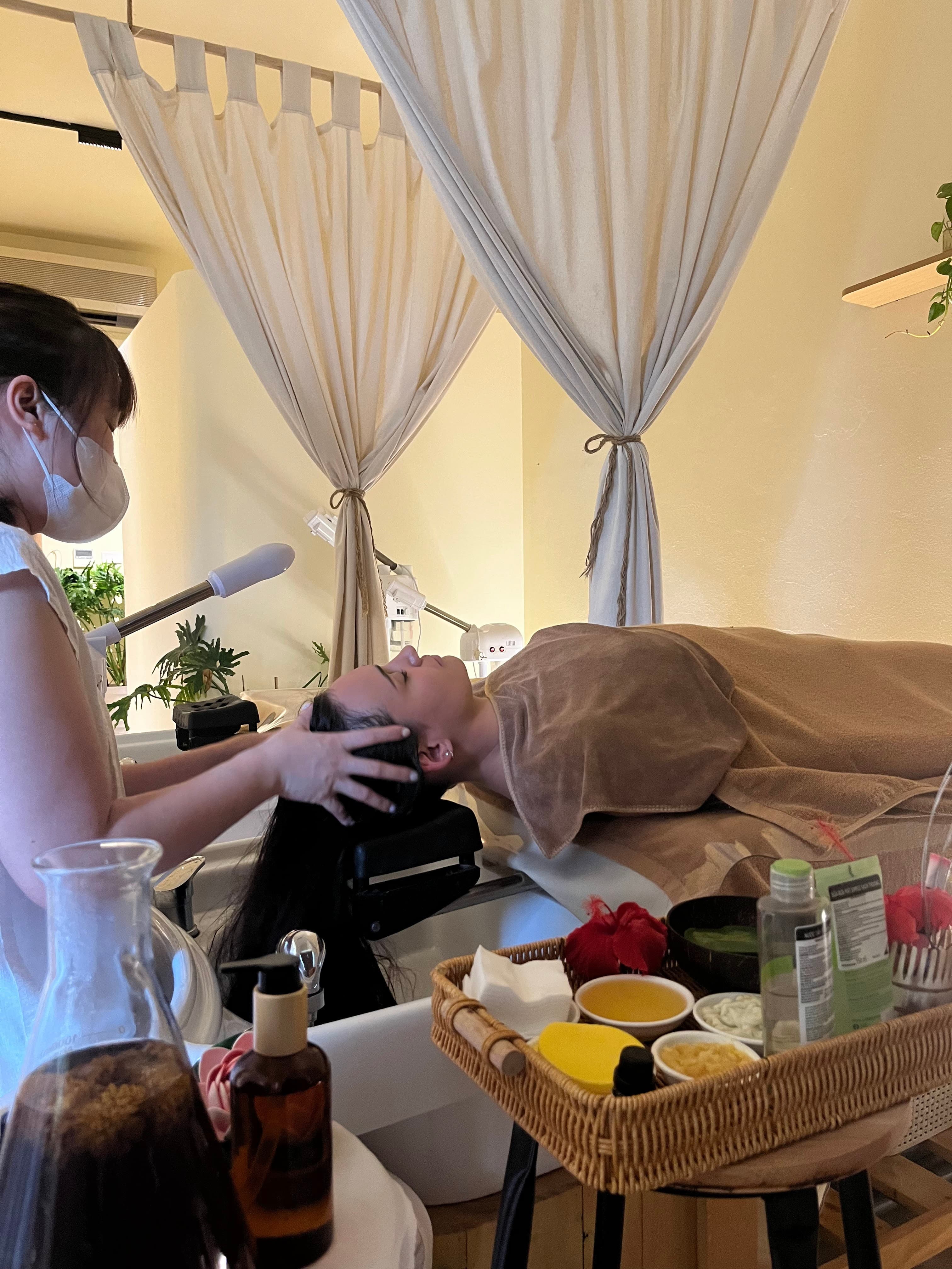 Foot spa area at Tropi Q spa Hanoi